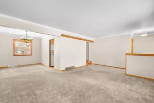 18345 W Michaels Rd, New Berlin, WI 53146 - Photo 5