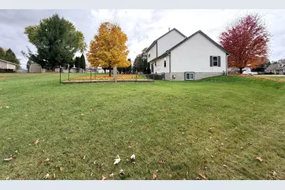 198  Cramer Ave, Dousman, WI 53118 - Photo 41