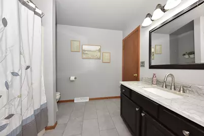 W213N16501  Glen Brooke Dr, Jackson, WI 53037 - Photo 11