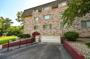 1730 W Green Tree Rd, Glendale, WI 53209 - Photo 27