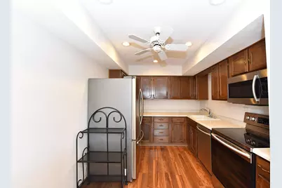 1730 W Green Tree Rd #310, Glendale, WI 53209 - Photo 9