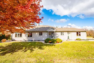 W174N8125 Shady Ln, Menomonee Falls, WI 53051 - Photo 23