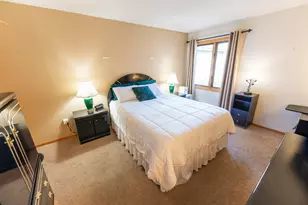 W174N8125 Shady Ln, Menomonee Falls, WI 53051 - Photo 15