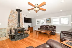 4222 Maple Dr, Delavan, WI 53115 - Photo 9