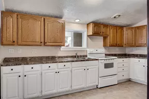 938 Hood St, La Crosse, WI 54601 - Photo 11