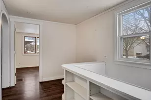 938 Hood St, La Crosse, WI 54601 - Photo 5