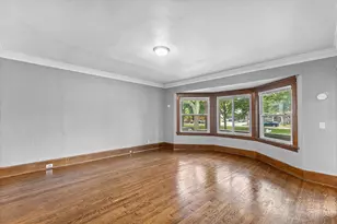 1806 E Newberry Blvd, Milwaukee, WI 53211 - Photo 3