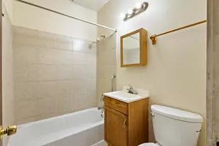 2613 W Capitol Dr, Milwaukee, WI 53206 - Photo 19