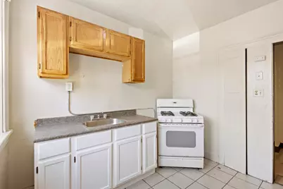 2613 W Capitol Dr, Milwaukee, WI 53206 - Photo 15