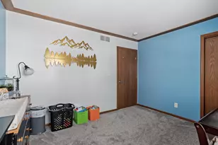 928 Broadmoore Dr, Hartford, WI 53027 - Photo 25