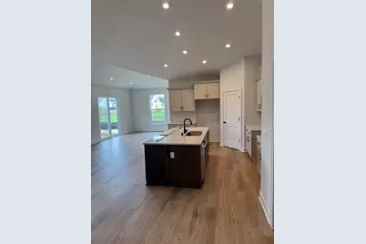 N75W24746  Lauren Dr, Sussex, WI 53089 - Photo 9