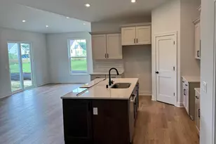 N75W24746 Lauren Dr, Sussex, WI 53089 - Photo 9