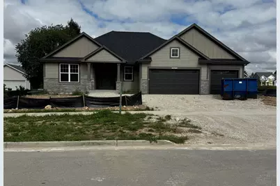 N75W24746  Lauren Dr, Sussex, WI 53089 - Photo 1