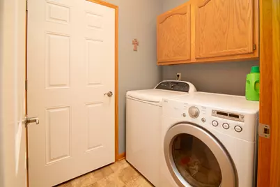 327 E Clay St #21, Whitewater, WI 53190 - Photo 11