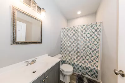 680  Hillside Ln, Cedarburg, WI 53012 - Photo 15