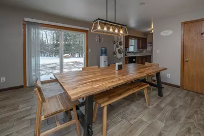 517  Fox Knoll Dr, Racine, WI 53185 - Photo 9