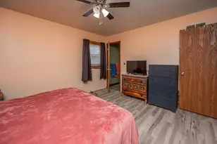 517 Fox Knoll Dr, Racine, WI 53185 - Photo 17