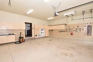 N6393 Tradewinds Cir, Beaver Dam, WI 53916 - Photo 37