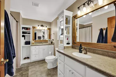 363  Hickory Dr, Fredonia, WI 53021 - Photo 11