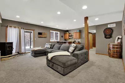 363  Hickory Dr, Fredonia, WI 53021 - Photo 17