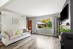 2352 S 79th St, West Allis, WI 53219 - Photo 3