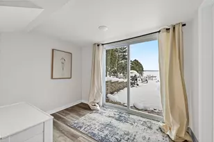 2201 Lakeshore Dr, Racine, WI 53139 - Photo 29