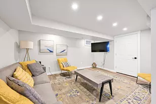 2201 Lakeshore Dr, Racine, WI 53139 - Photo 27