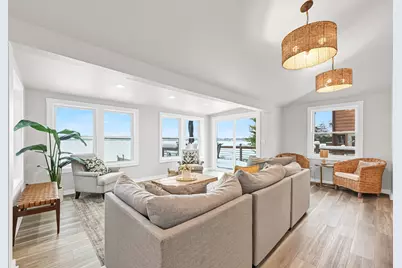 2201  Lakeshore Dr, Racine, WI 53139 - Photo 7