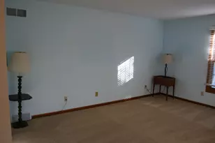 3427 E Elmwood Dr, Racine, WI 53405 - Photo 5