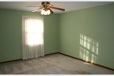 3427 E Elmwood Dr, Racine, WI 53405 - Photo 31