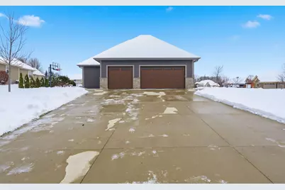 W229N3655  Sterling Ct, Pewaukee, WI 53072 - Photo 41