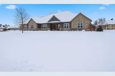 W229N3655  Sterling Ct, Pewaukee, WI 53072 - Photo 39