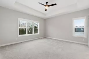 W229N3655 Sterling Ct, Pewaukee, WI 53072 - Photo 17