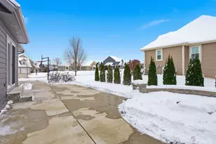 W229N3655 Sterling Ct, Pewaukee, WI 53072 - Photo 43