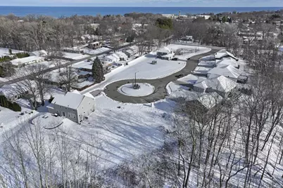 727  Brookview Ct, Racine, WI 53402 - Photo 7