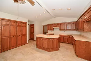 7713 W Terrace Dr, Franklin, WI 53132 - Photo 13