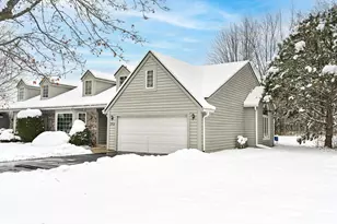 7713 W Terrace Dr, Franklin, WI 53132 - Photo 29