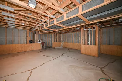 7713 W Terrace Dr, Franklin, WI 53132 - Photo 25