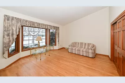 7713 W Terrace Dr, Franklin, WI 53132 - Photo 21