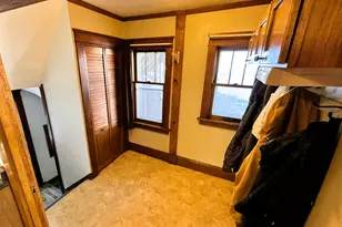 2043 S 81st St, West Allis, WI 53219 - Photo 17