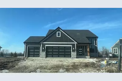 W251N2385  Valleyview Cir, Pewaukee, WI 53072 - Photo 1