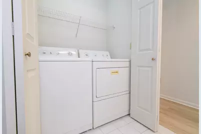 8782  Woodbridge Dr, Greendale, WI 53219 - Photo 21