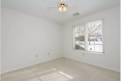 8782  Woodbridge Dr, Greendale, WI 53219 - Photo 19