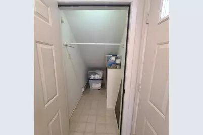 8782  Woodbridge Dr, Greendale, WI 53219 - Photo 23