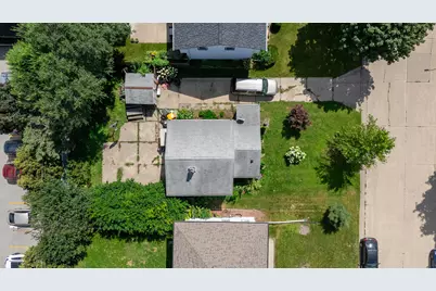 824 S 109th St, West Allis, WI 53214 - Photo 3