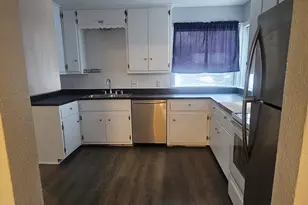 824 S 109th St, West Allis, WI 53214 - Photo 11