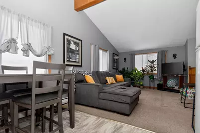 5818 N 72nd St, Milwaukee, WI 53218 - Photo 5