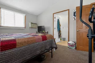 5818 N 72nd St, Milwaukee, WI 53218 - Photo 9