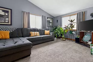 5818 N 72nd St, Milwaukee, WI 53218 - Photo 3