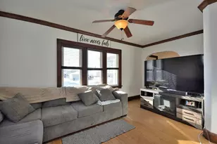 1634 Chestnut St, South Milwaukee, WI 53172 - Photo 5